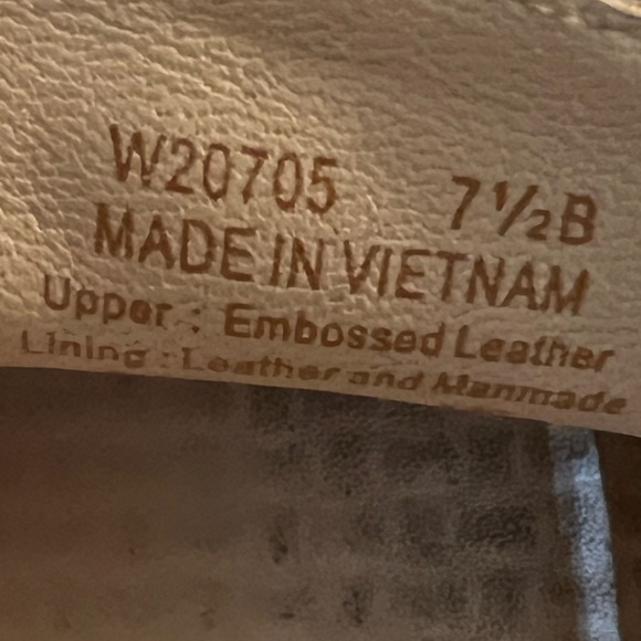 Cole Haan Women's Snake Skin Loafers in Ivory grey/black Size: 7.5 MSRP:  $160 - Picture 7 of 8